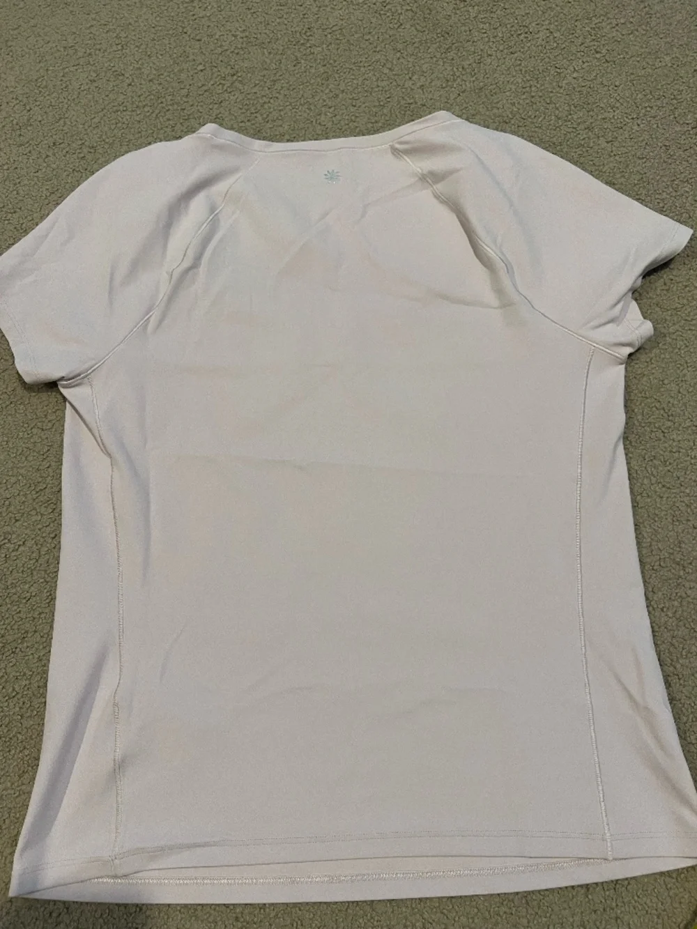 Transcend Scoop Tee. Large. Lilac Sky - Picture 9 of 9